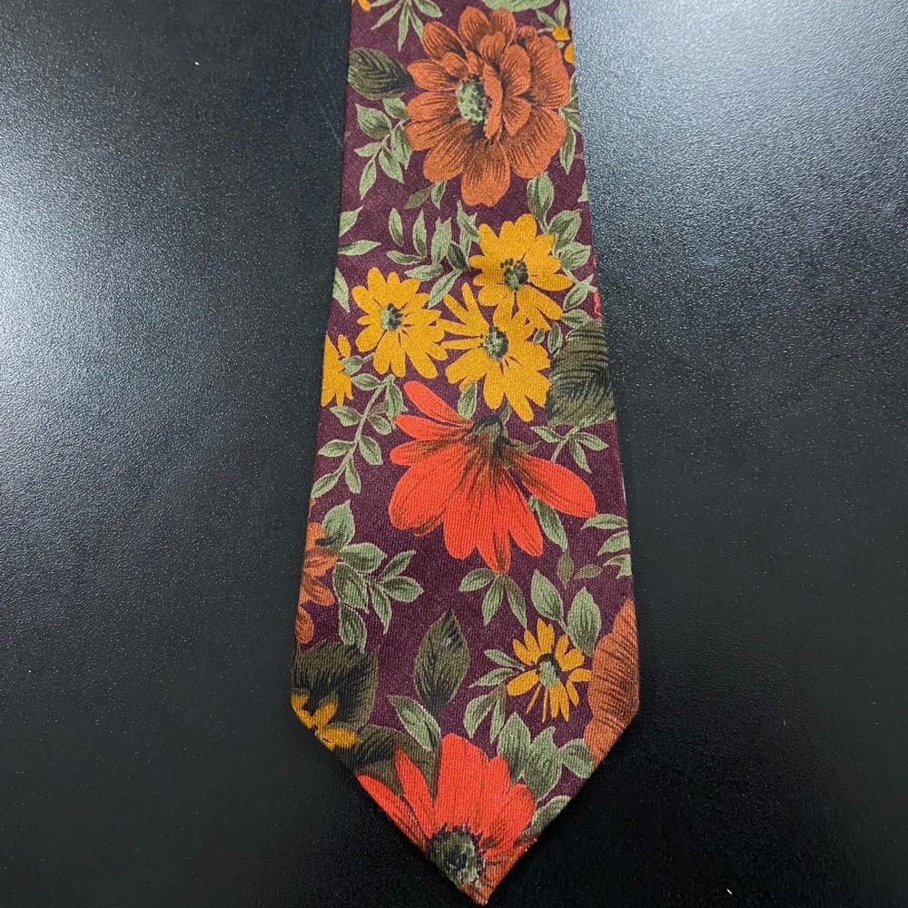 $25 TIE
